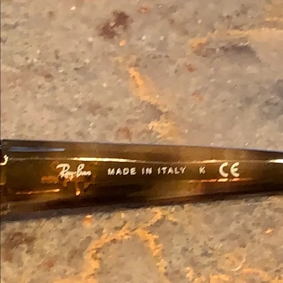 Ray-Ban Women’s Tortoise Brown Polarized Sunglasses - Picture 3 of 4